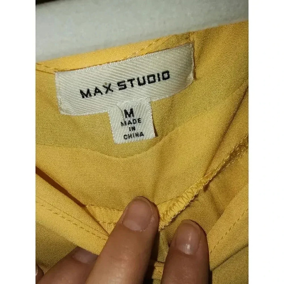 Max Studio Women's Crepe Flutter Blouse M - Picture 4 of 5